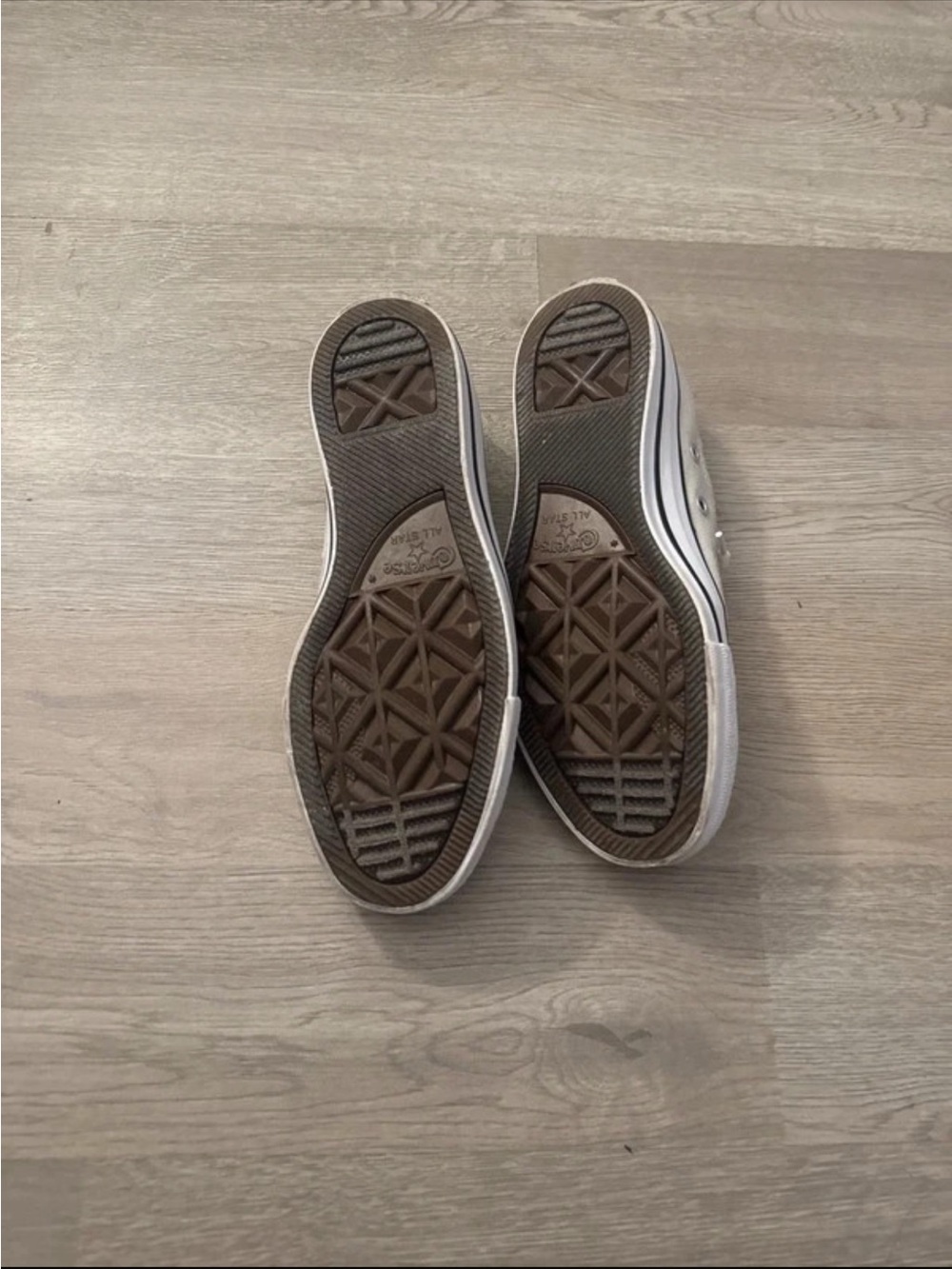 Chuck Taylor - Picture 3 of 3
